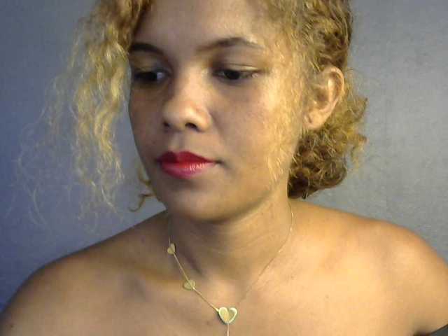 SAVANAH-AUBRI's BongaCams show and profile