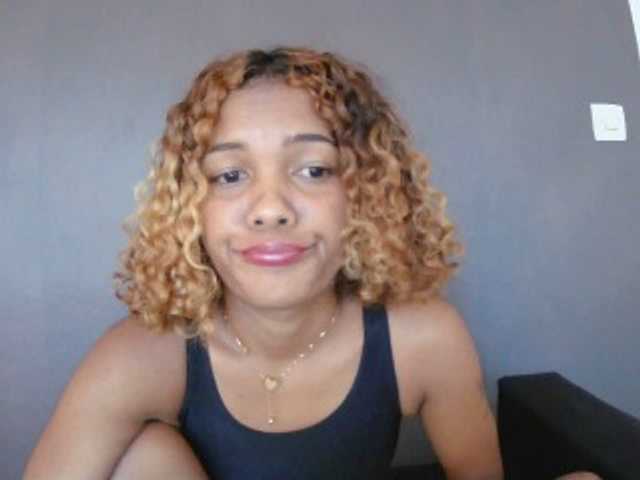 SAVANAH-AUBRI's BongaCams show and profile