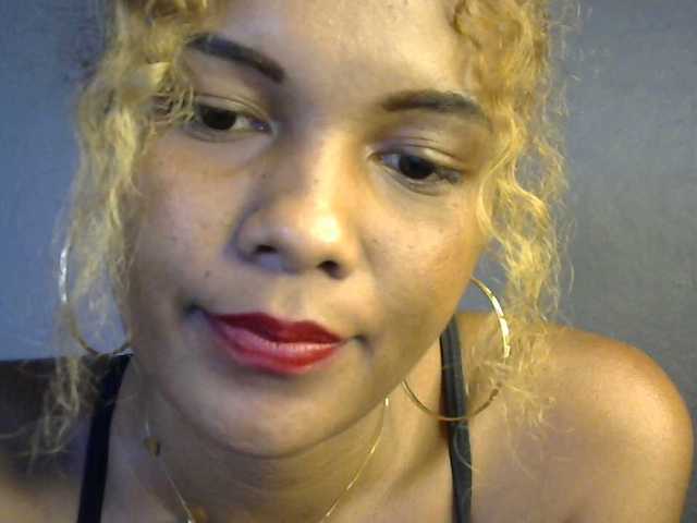 SAVANAH-AUBRI's BongaCams show and profile