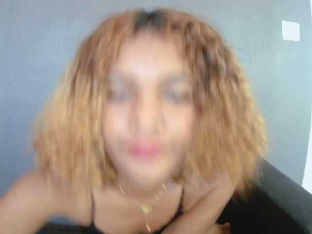 SAVANAH-AUBRI's BongaCams show and profile