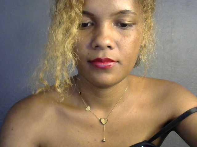 SAVANAH-AUBRI's BongaCams show and profile