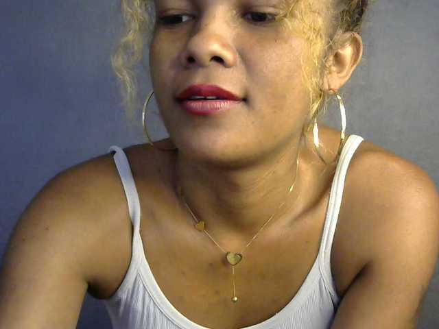 SAVANAH-AUBRI's BongaCams show and profile