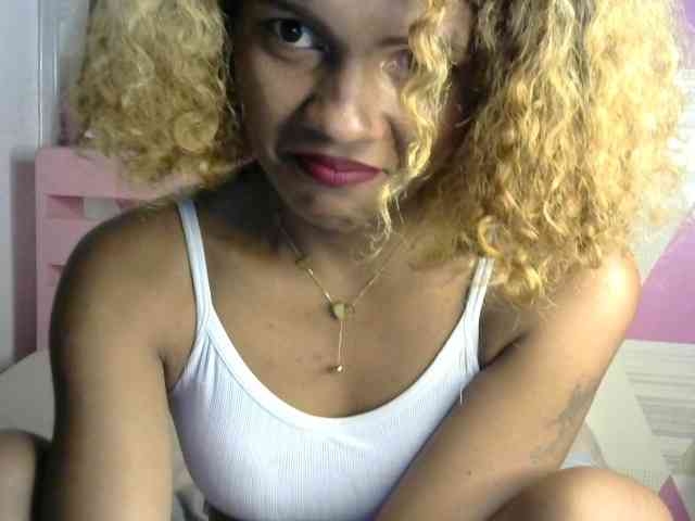 SAVANAH-AUBRI webcam