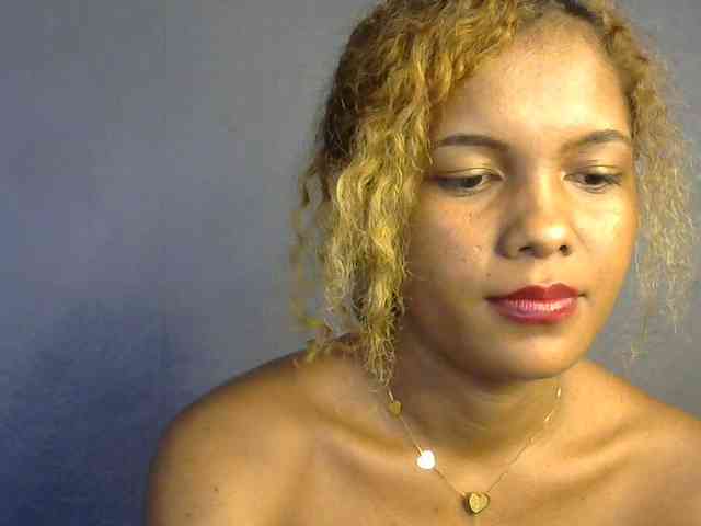 SAVANAH-AUBRI webcam