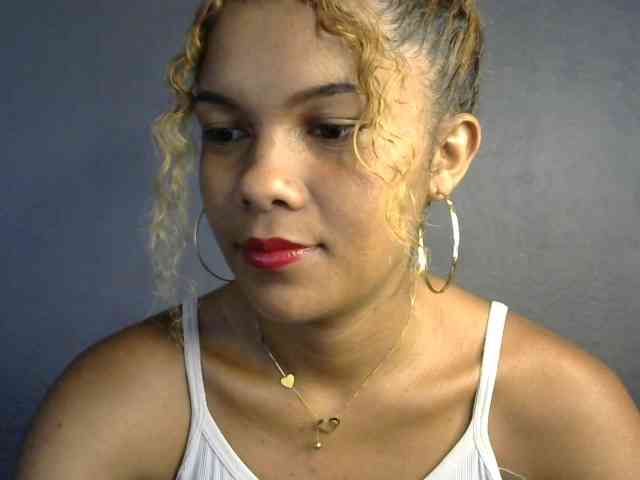 SAVANAH-AUBRI webcam