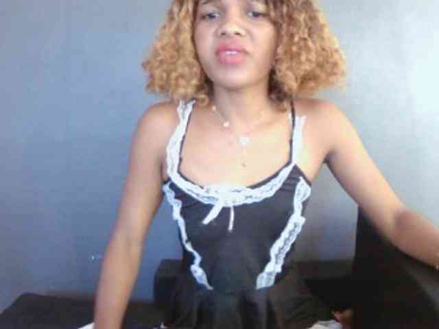 SAVANAH-AUBRI webcam