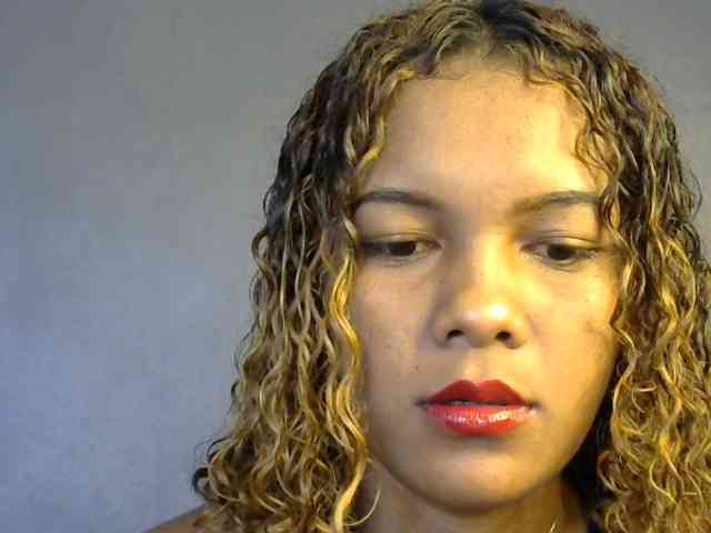 SAVANAH-AUBRI webcam