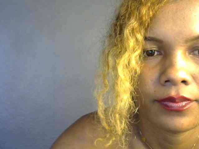 SAVANAH-AUBRI webcam