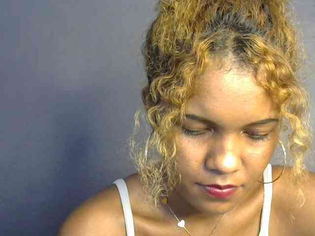 SAVANAH-AUBRI webcam