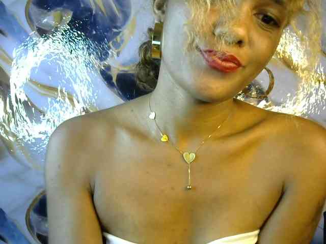 SAVANAH-AUBRI webcam