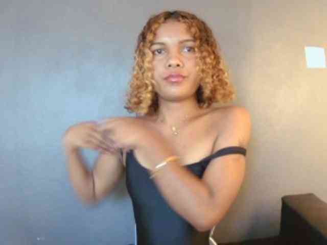 SAVANAH-AUBRI webcam