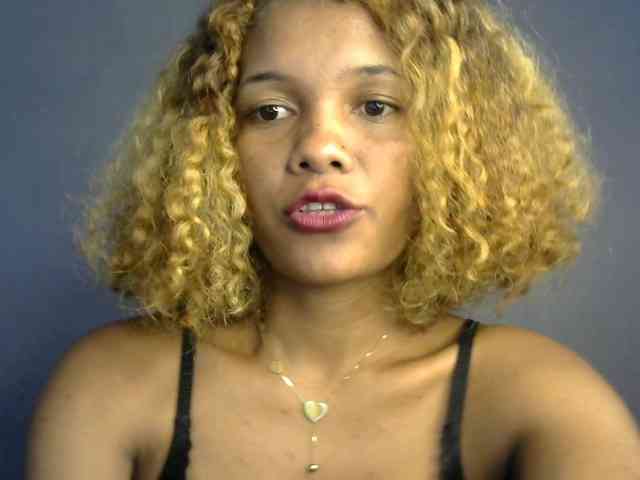 SAVANAH-AUBRI webcam