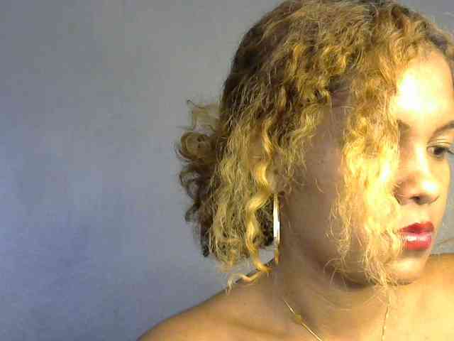 SAVANAH-AUBRI webcam