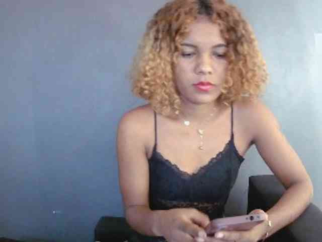 SAVANAH-AUBRI webcam