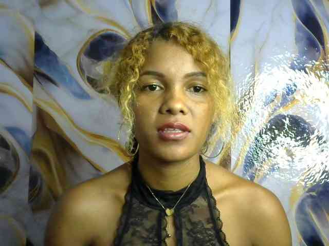 SAVANAH-AUBRI webcam