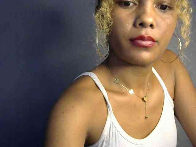 SAVANAH-AUBRI webcam