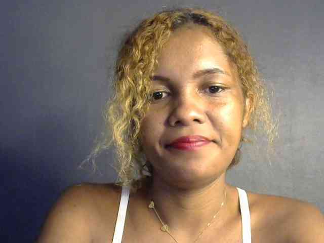 SAVANAH-AUBRI webcam