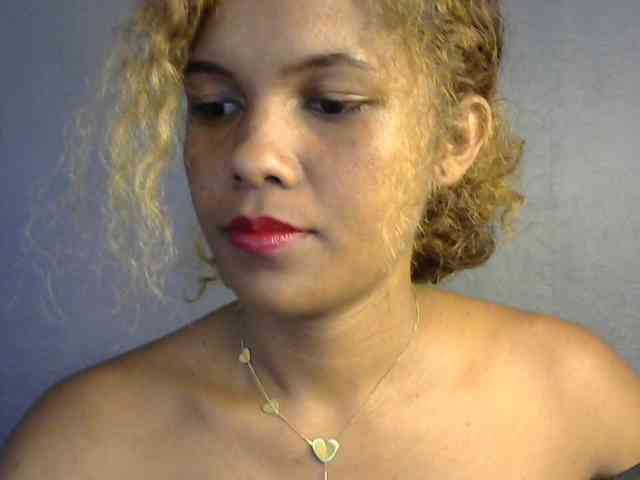 SAVANAH-AUBRI webcam