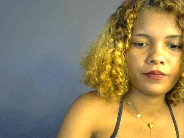 SAVANAH-AUBRI webcam