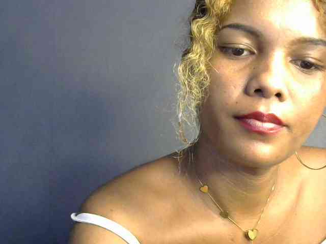 SAVANAH-AUBRI webcam