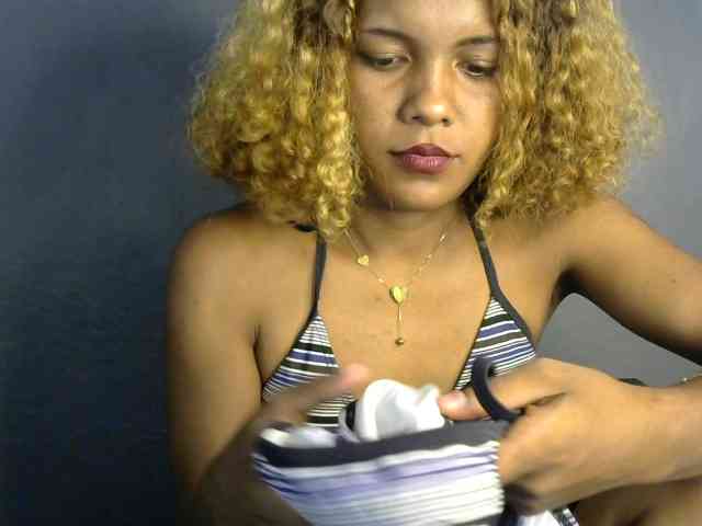 SAVANAH-AUBRI webcam