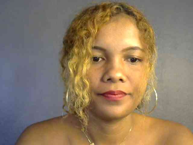 SAVANAH-AUBRI webcam