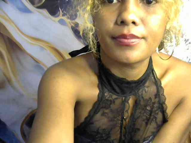 SAVANAH-AUBRI webcam