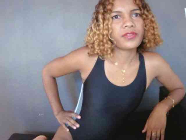 SAVANAH-AUBRI webcam