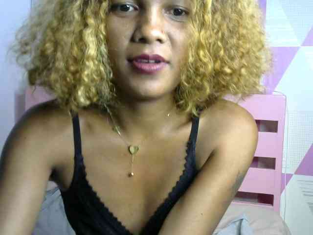 SAVANAH-AUBRI webcam