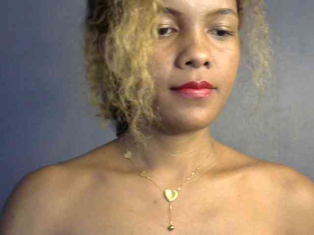 SAVANAH-AUBRI webcam