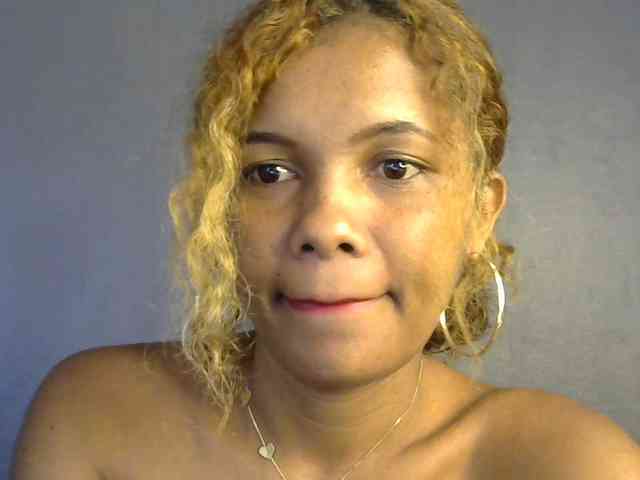 SAVANAH-AUBRI webcam