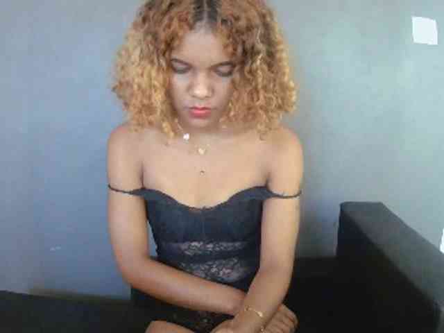 SAVANAH-AUBRI webcam