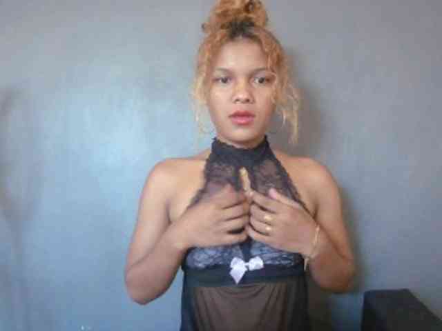 SAVANAH-AUBRI webcam