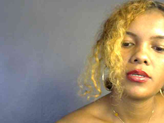 SAVANAH-AUBRI webcam