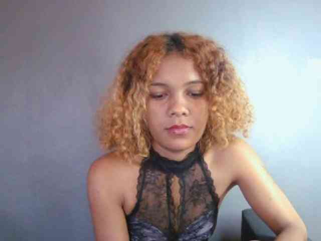 SAVANAH-AUBRI webcam