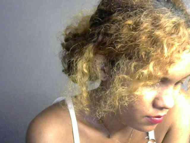 SAVANAH-AUBRI webcam