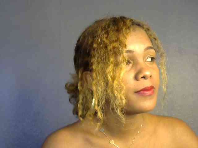 SAVANAH-AUBRI webcam