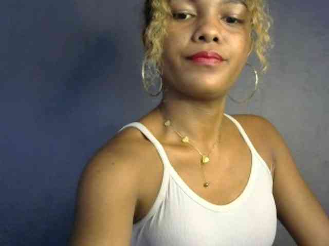 SAVANAH-AUBRI webcam