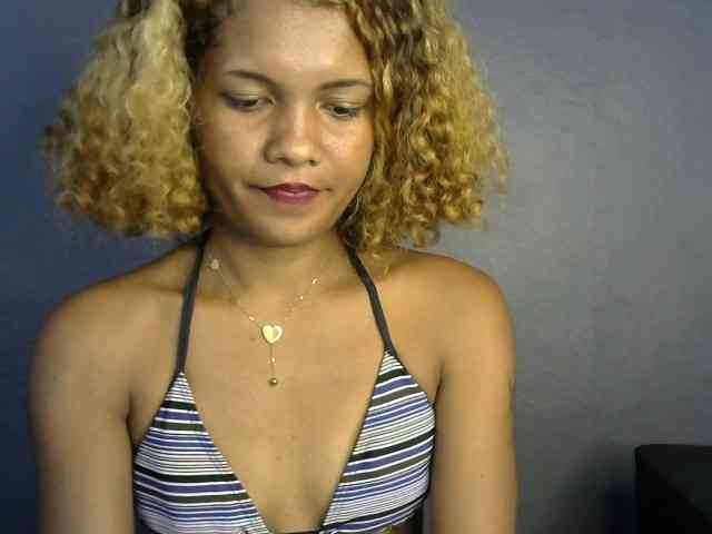 SAVANAH-AUBRI webcam