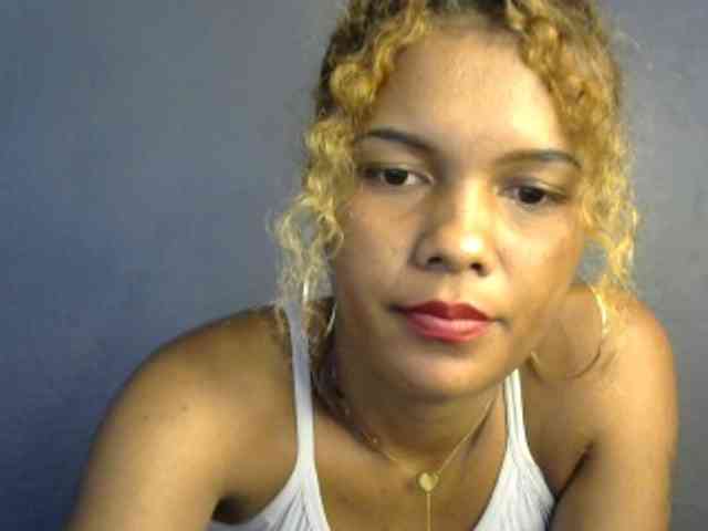 SAVANAH-AUBRI webcam