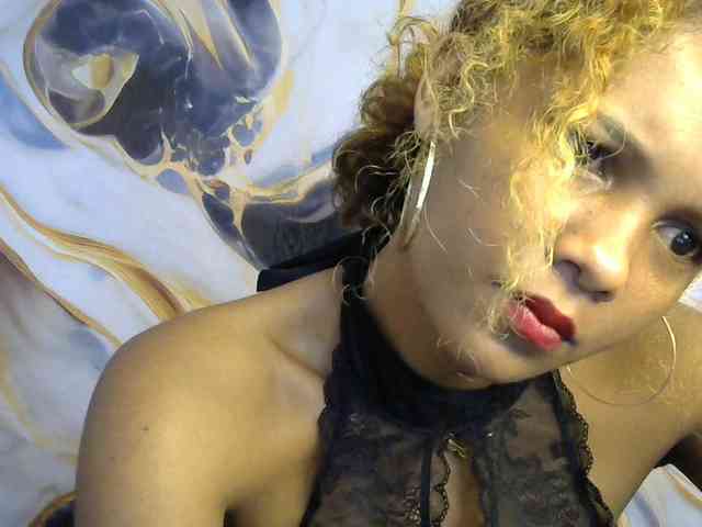 SAVANAH-AUBRI webcam