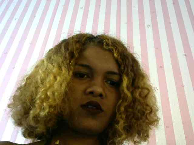 SAVANAH-AUBRI webcam