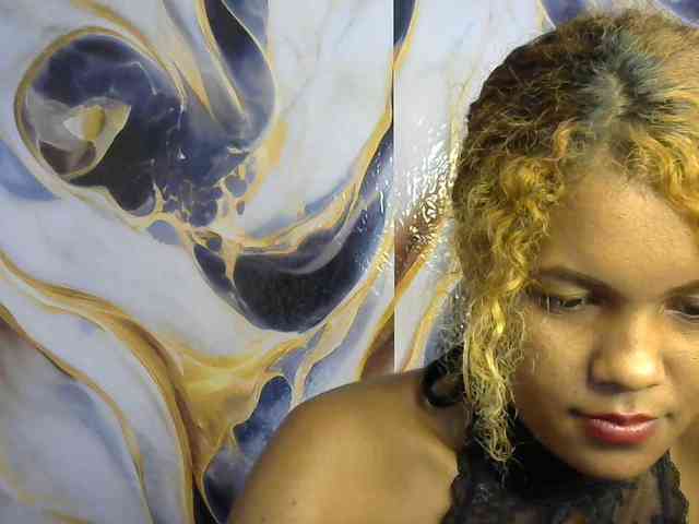 SAVANAH-AUBRI webcam