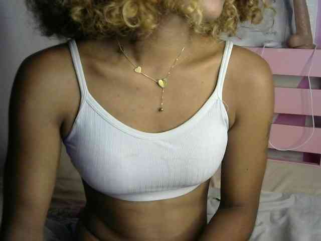 SAVANAH-AUBRI webcam