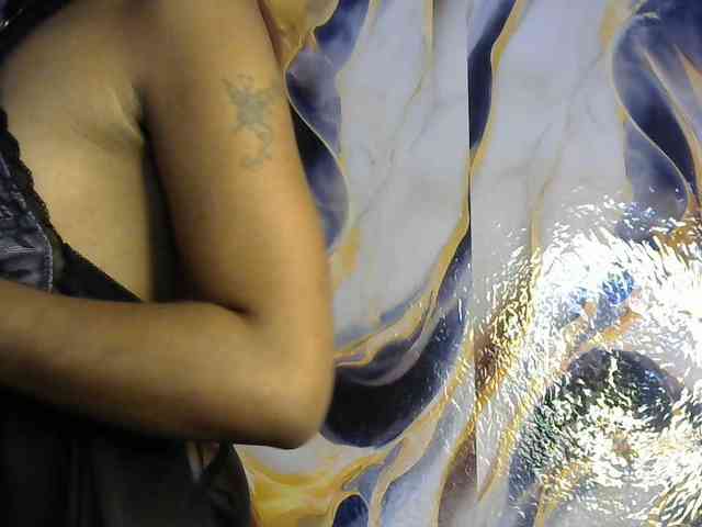 SAVANAH-AUBRI webcam