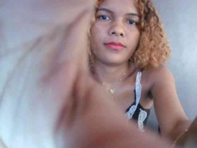 SAVANAH-AUBRI webcam