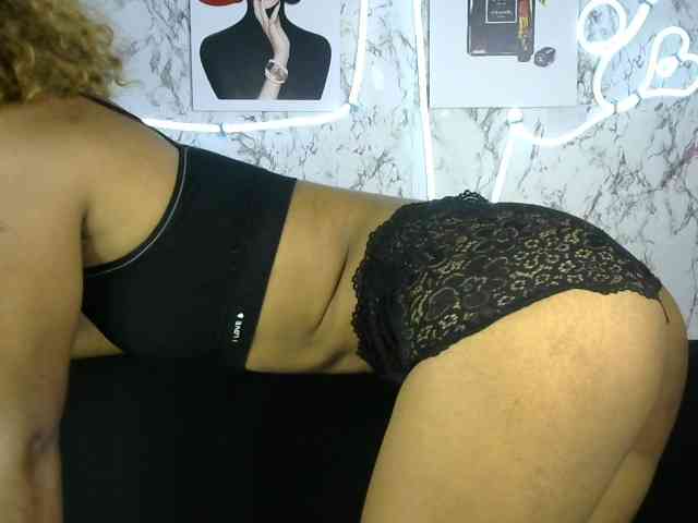 SAVANAH-AUBRI webcam