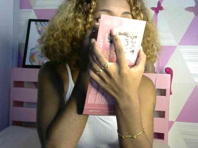 SAVANAH-AUBRI webcam