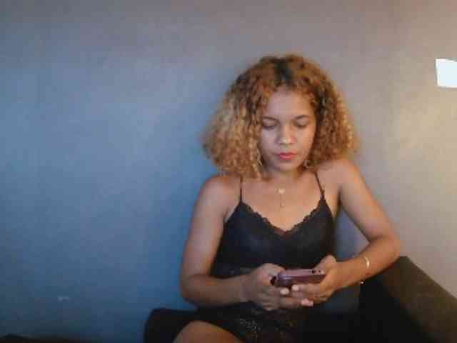 SAVANAH-AUBRI webcam