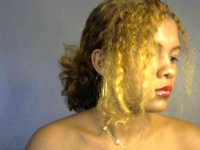 SAVANAH-AUBRI webcam